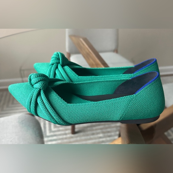 ROTHY’S - vibrant green pointed flats - The Knot Point  II - Picture 3 of 6